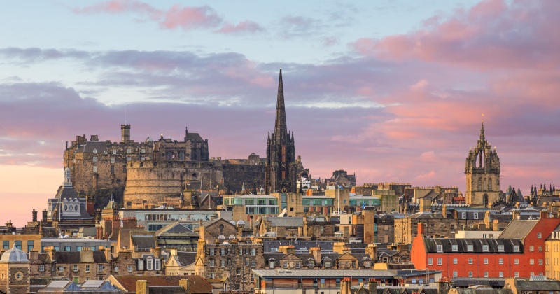 Edinburgh castle and dusk