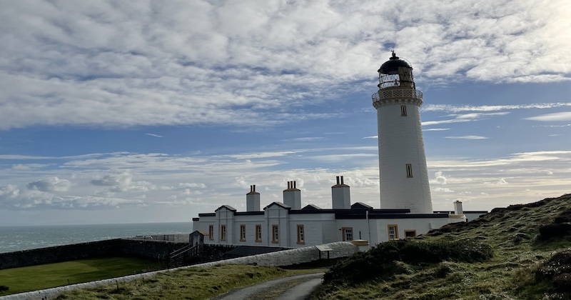 a lighthouse by the ocean